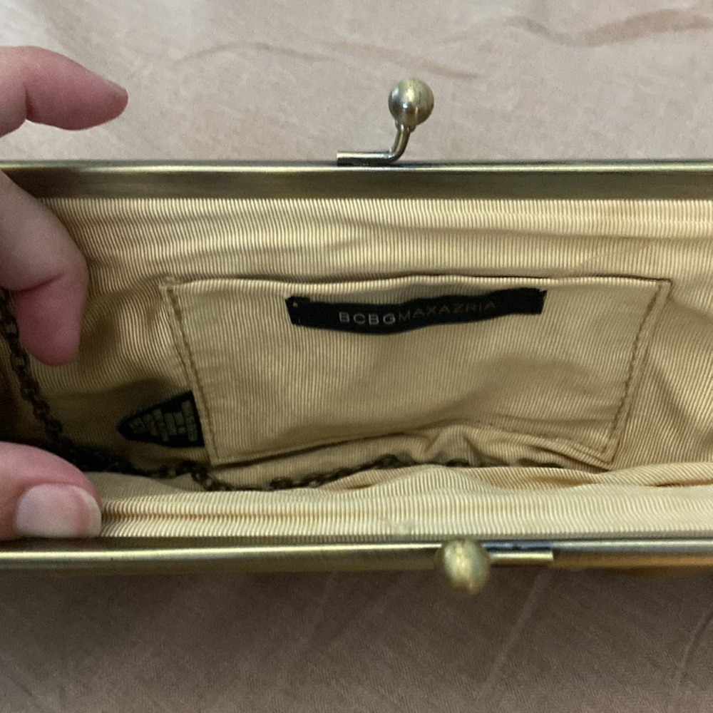 Clutch - Picture 3 of 5